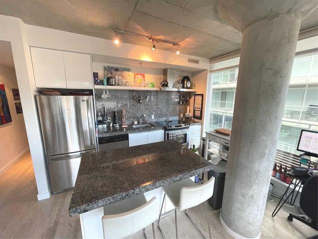 721 - 75 Portland St, Condo with 2 bedrooms, 2 bathrooms and 1 parking in Toronto ON | Image 15