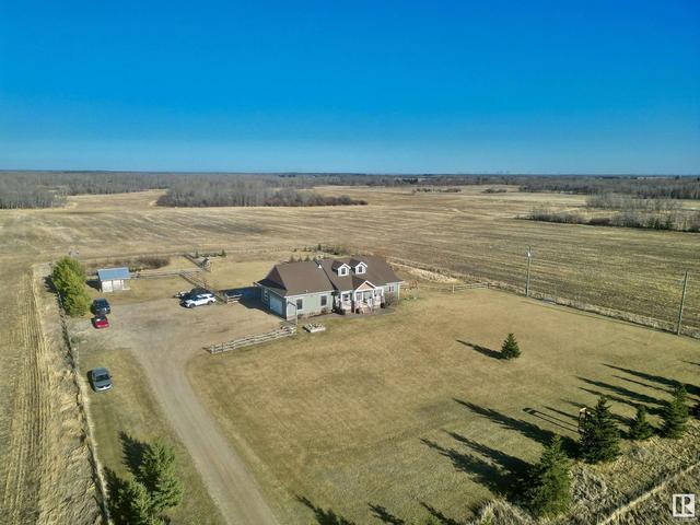 57023 Rge Rd 231, House detached with 4 bedrooms, 3 bathrooms and null parking in Sturgeon County AB | Image 59