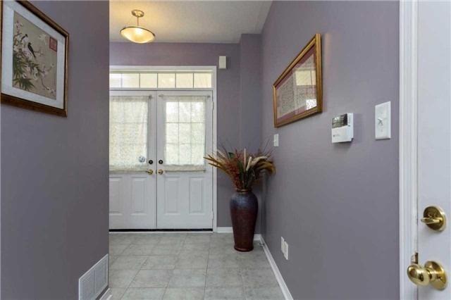 1003 Beneford Rd, House detached with 3 bedrooms, 3 bathrooms and 2 parking in Oshawa ON | Image 5