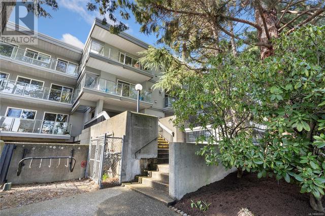 212 - 2022 Foul Bay Rd, Condo with 2 bedrooms, 1 bathrooms and 1 parking in Victoria BC | Image 18