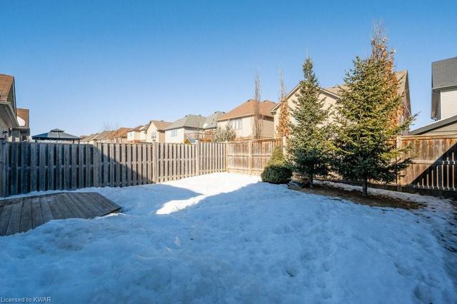 1260 Old Zeller Drive, House detached with 3 bedrooms, 2 bathrooms and 3 parking in Kitchener ON | Image 39