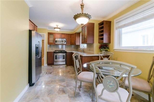 3 Joy Dr, House detached with 3 bedrooms, 2 bathrooms and 3 parking in Toronto ON | Image 5