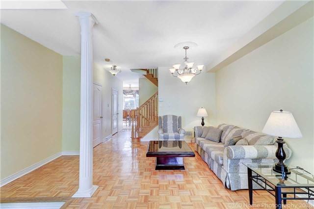 19 La Rocca Ave, House detached with 4 bedrooms, 4 bathrooms and 3 parking in Vaughan ON | Image 4