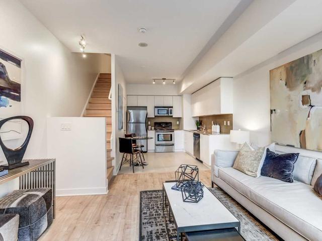 th110 - 15 Brunel Crt, Townhouse with 1 bedrooms, 1 bathrooms and 1 parking in Toronto ON | Image 11
