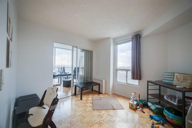 3008 - 7 Concorde Pl, Condo with 2 bedrooms, 2 bathrooms and 1 parking in Toronto ON | Image 21