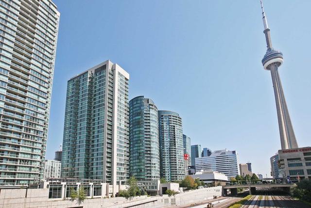 1207 - 361 Front St W, Condo with 2 bedrooms, 2 bathrooms and 1 parking in Toronto ON | Card Image