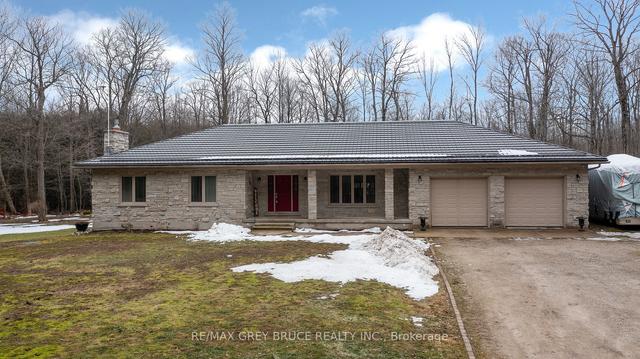 204542 Highway 26, House detached with 3 bedrooms, 4 bathrooms and 13 parking in Meaford ON | Image 1