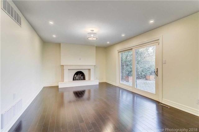 235 Old Yonge St, House detached with 4 bedrooms, 4 bathrooms and 4 parking in Toronto ON | Image 2