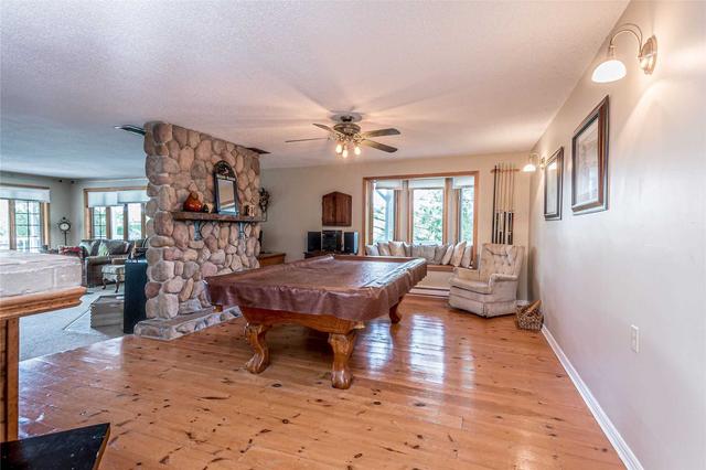 1025 Hummingbird Lane, House detached with 2 bedrooms, 3 bathrooms and 7 parking in South Frontenac ON | Image 5