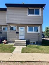 22 - 96 Holmes Street, Home with 3 bedrooms, 1 bathrooms and 1 parking in Red Deer County AB | Image 6