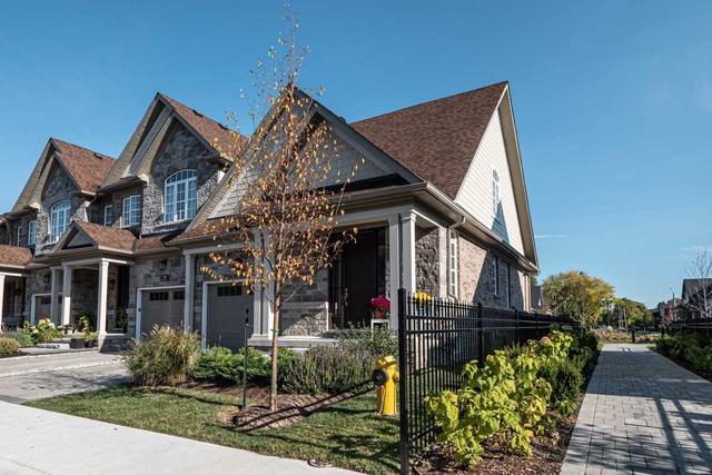31 Windsor Circ, House attached with 3 bedrooms, 3 bathrooms and 2 parking in Niagara on the Lake ON | Image 12