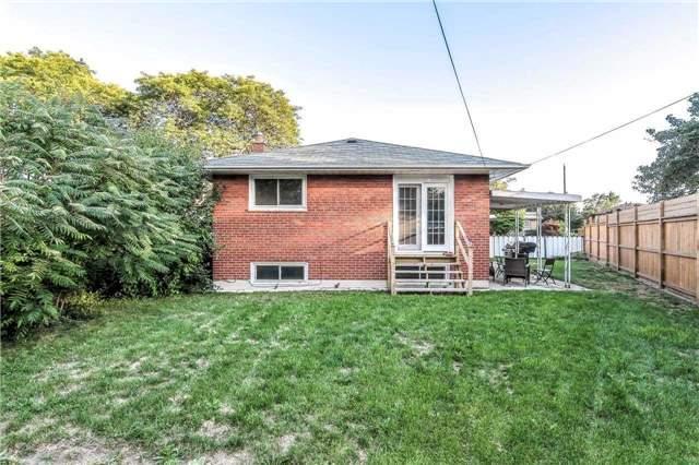 68 Cornerbrook Dr, House detached with 3 bedrooms, 3 bathrooms and 5 parking in Toronto ON | Image 19