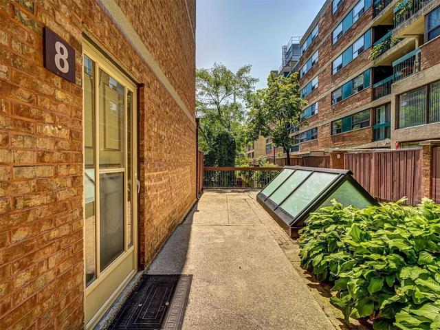 th8 - 89 Mccaul St, Townhouse with 4 bedrooms, 3 bathrooms and 0 parking in Toronto ON | Image 26