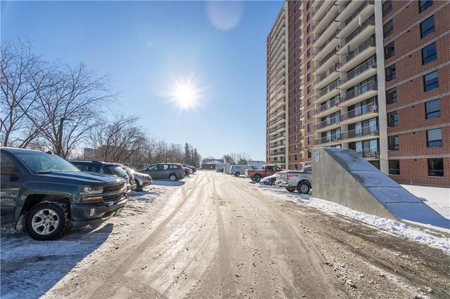 107 - 665 Bathgate Drive, Condo with 2 bedrooms, 1 bathrooms and 1 parking in Ottawa ON | Image 2