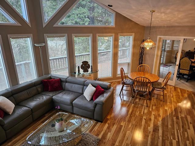 3433 Highway 6, House detached with 3 bedrooms, 3 bathrooms and 20 parking in Central Kootenay E BC | Image 5