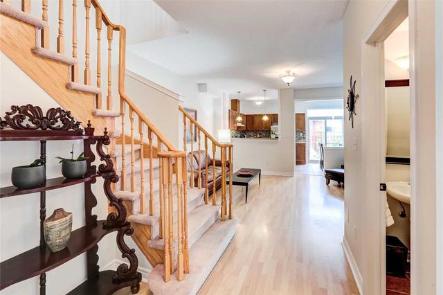 3494 Fountain Park Ave, House semidetached with 3 bedrooms, 4 bathrooms and 2 parking in Mississauga ON | Image 15