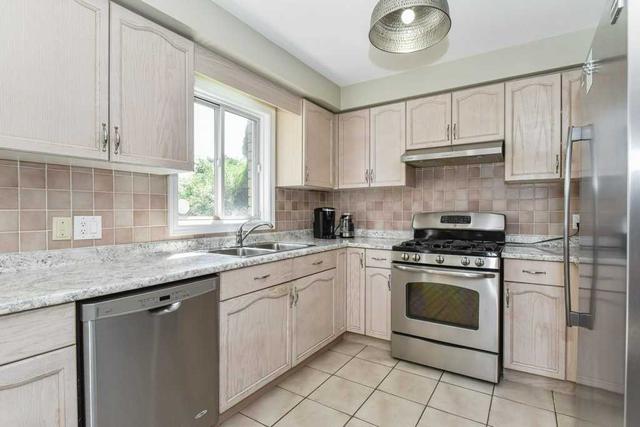 6 Richmond Cres, House detached with 3 bedrooms, 4 bathrooms and 8 parking in Hamilton ON | Image 6