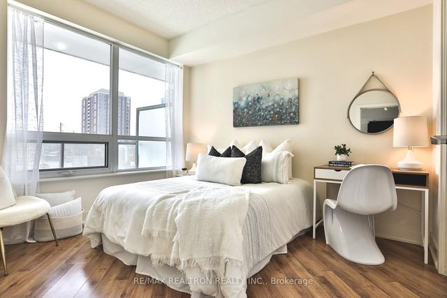 201 - 68 Canterbury Pl, Condo with 1 bedrooms, 1 bathrooms and 0 parking in Toronto ON | Image 12