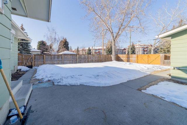304 Lake Bonavista Drive Se, House detached with 4 bedrooms, 2 bathrooms and 2 parking in Calgary AB | Image 15