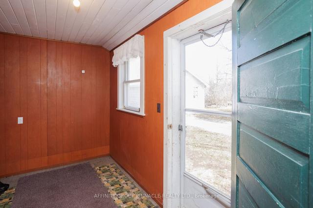 49 Prince St W, House detached with 2 bedrooms, 1 bathrooms and 5 parking in Kawartha Lakes ON | Image 20