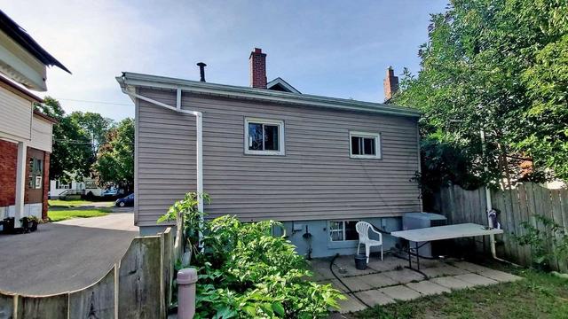 300 St Eloi Ave, House detached with 3 bedrooms, 2 bathrooms and 5 parking in Oshawa ON | Image 33