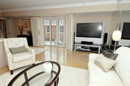 th146 - 2289 Lake Shore Blvd W, Townhouse with 3 bedrooms, 3 bathrooms and 3 parking in Toronto ON | Image 3