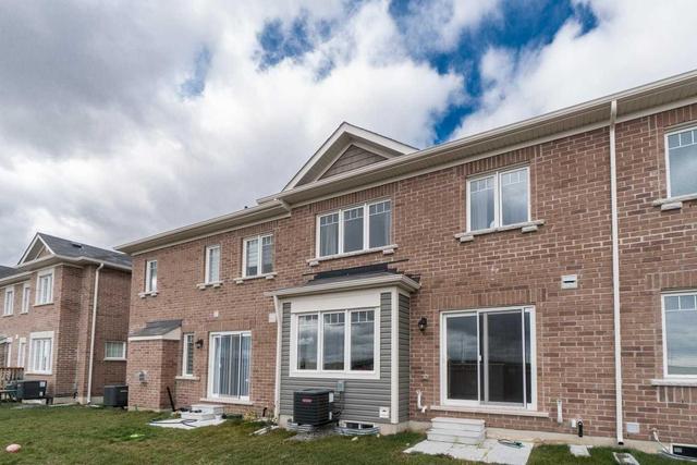 33 - 1000 Asleton Blvd, Townhouse with 4 bedrooms, 3 bathrooms and 1 parking in Milton ON | Image 2
