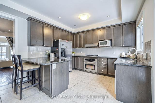 47 Lord Durham Rd, House attached with 3 bedrooms, 3 bathrooms and 3 parking in Markham ON | Image 6