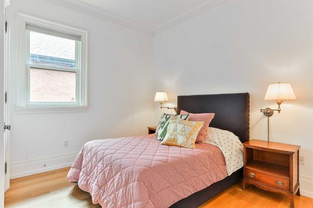 16 Rachael St, House semidetached with 3 bedrooms, 5 bathrooms and 1 parking in Toronto ON | Image 8