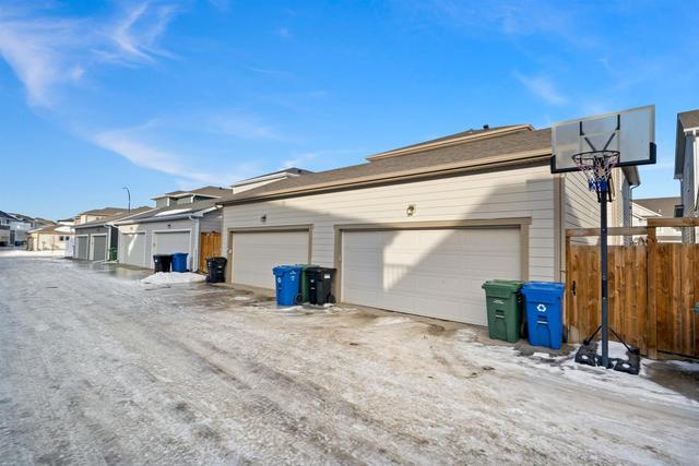 173 Yorkville Manor Sw, Home with 4 bedrooms, 3 bathrooms and 2 parking in Calgary AB | Image 43