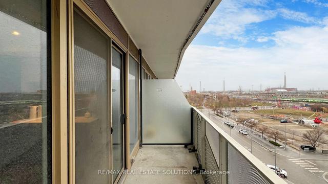 806 - 60 Tannery Rd, Condo with 1 bedrooms, 1 bathrooms and 1 parking in Toronto ON | Image 9