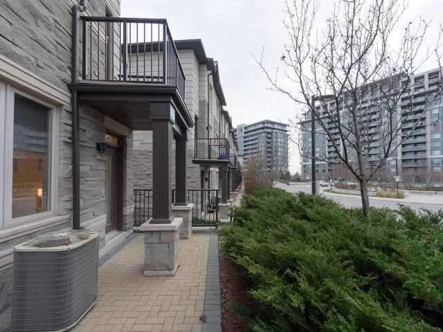 231 South Park Rd, Townhouse with 3 bedrooms, 3 bathrooms and 2 parking in Markham ON | Image 8