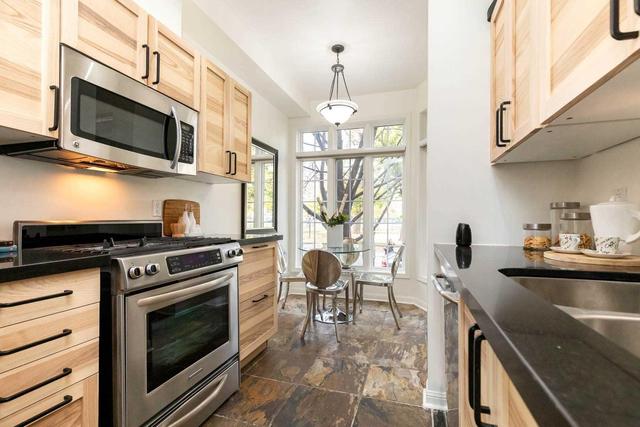 23 Niagara St, Townhouse with 3 bedrooms, 3 bathrooms and 1 parking in Toronto ON | Image 6
