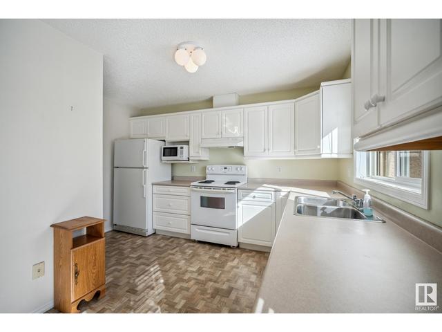 10 - 11717 9b Av Nw, House attached with 2 bedrooms, 2 bathrooms and 2 parking in Edmonton AB | Image 14