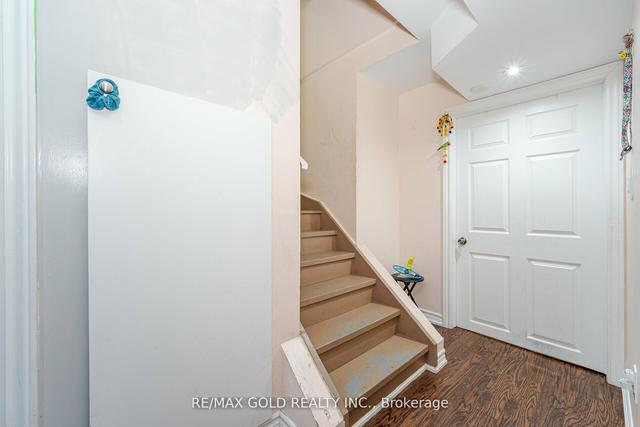 11 Shortreed Grve, House semidetached with 3 bedrooms, 4 bathrooms and 4 parking in Brampton ON | Image 27