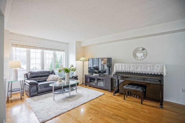 553 William Berczy Blvd, House attached with 3 bedrooms, 3 bathrooms and 3 parking in Markham ON | Image 34