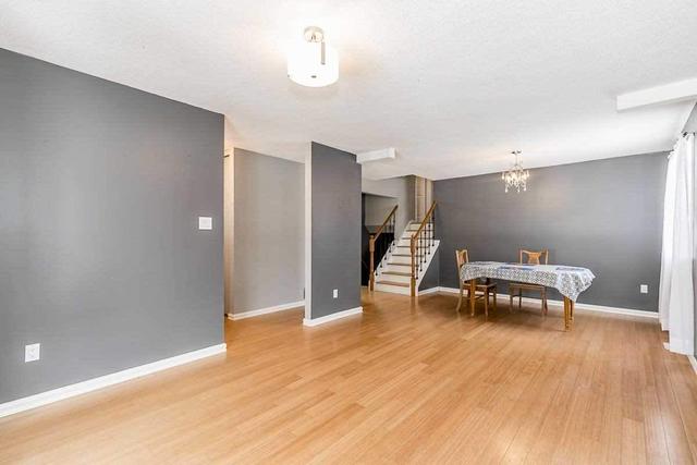 76 Lillian Cres, House detached with 3 bedrooms, 2 bathrooms and 4 parking in Barrie ON | Image 28