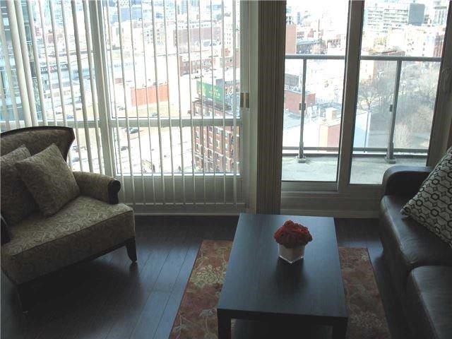 2501 - 373 Front St W, Condo with 1 bedrooms, 1 bathrooms and 1 parking in Toronto ON | Image 6