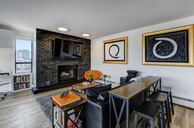 603 - 320 Meredith Road Ne, Condo with 1 bedrooms, 1 bathrooms and 1 parking in Calgary AB | Card Image