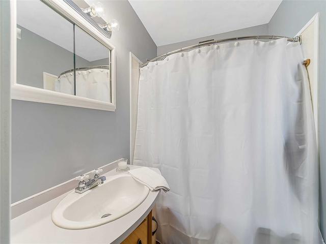 348 West St, House detached with 2 bedrooms, 2 bathrooms and 5 parking in Brantford ON | Image 7