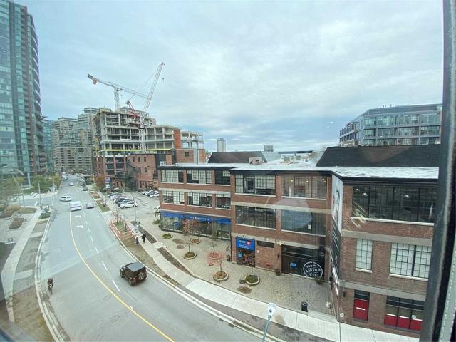 412 - 43 Hanna Ave, Condo with 1 bedrooms, 1 bathrooms and 1 parking in Toronto ON | Image 4