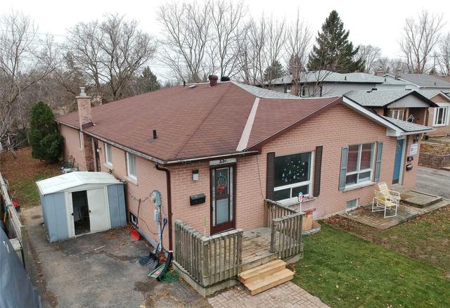 25a College Cres, House semidetached with 3 bedrooms, 2 bathrooms and 4 parking in Barrie ON | Image 12