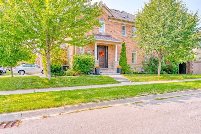 260 Grayling Dr, House attached with 3 bedrooms, 4 bathrooms and 3 parking in Oakville ON | Image 1