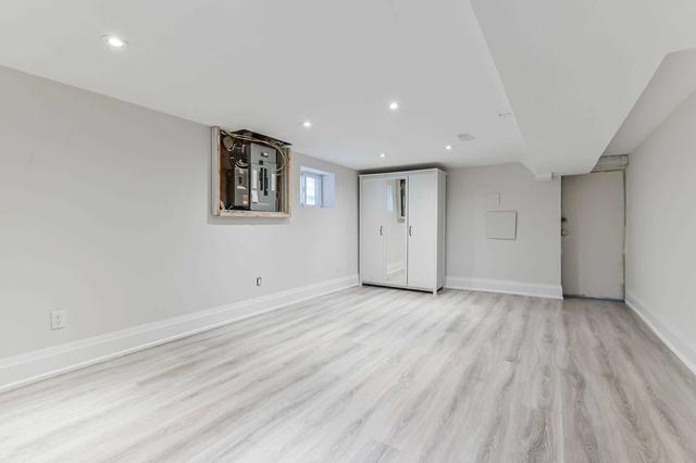 193 Prescott Ave, House semidetached with 3 bedrooms, 3 bathrooms and 1 parking in Toronto ON | Image 18