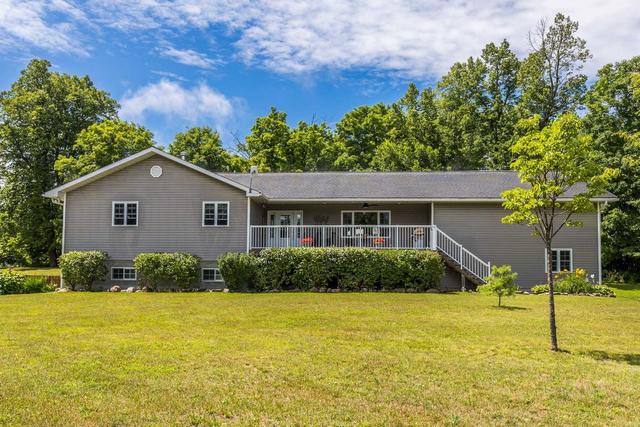 6333 County Rd 121, House detached with 3 bedrooms, 2 bathrooms and 12 parking in Minden Hills ON | Image 1