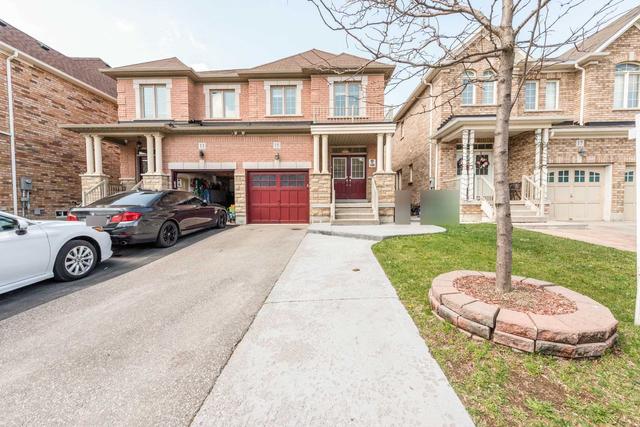 15 Versailles Cres, House semidetached with 3 bedrooms, 4 bathrooms and 3 parking in Brampton ON | Image 1