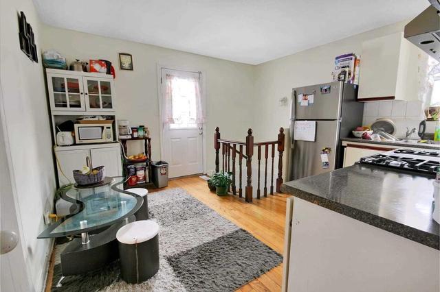 17 Mack Ave, House other with 3 bedrooms, 1 bathrooms and 1 parking in Toronto ON | Image 4