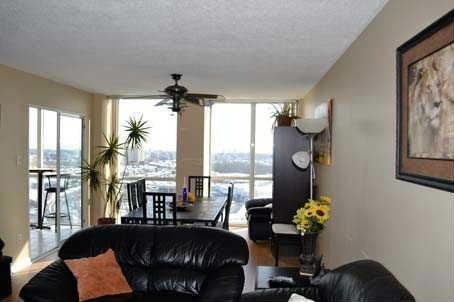 1808 - 350 Webb Dr, Condo with 1 bedrooms, 1 bathrooms and 1 parking in Mississauga ON | Image 2
