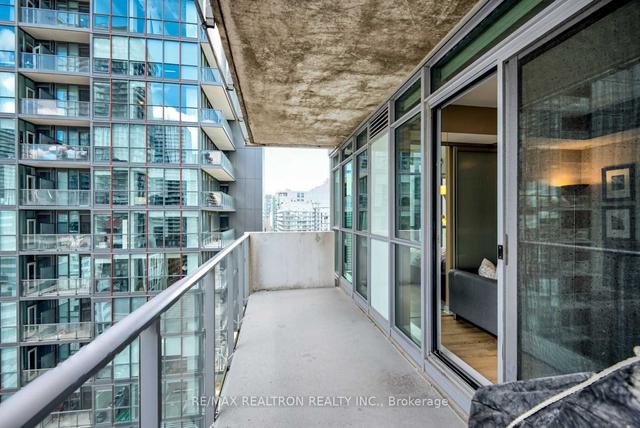 2004 - 375 King St W, Condo with 1 bedrooms, 1 bathrooms and 0 parking in Toronto ON | Image 13