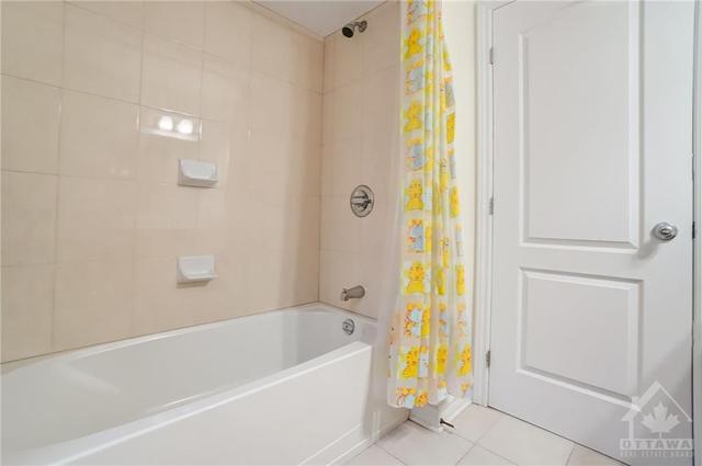 1074 Northgraves Crescent, Townhouse with 3 bedrooms, 4 bathrooms and 4 parking in Ottawa ON | Image 19